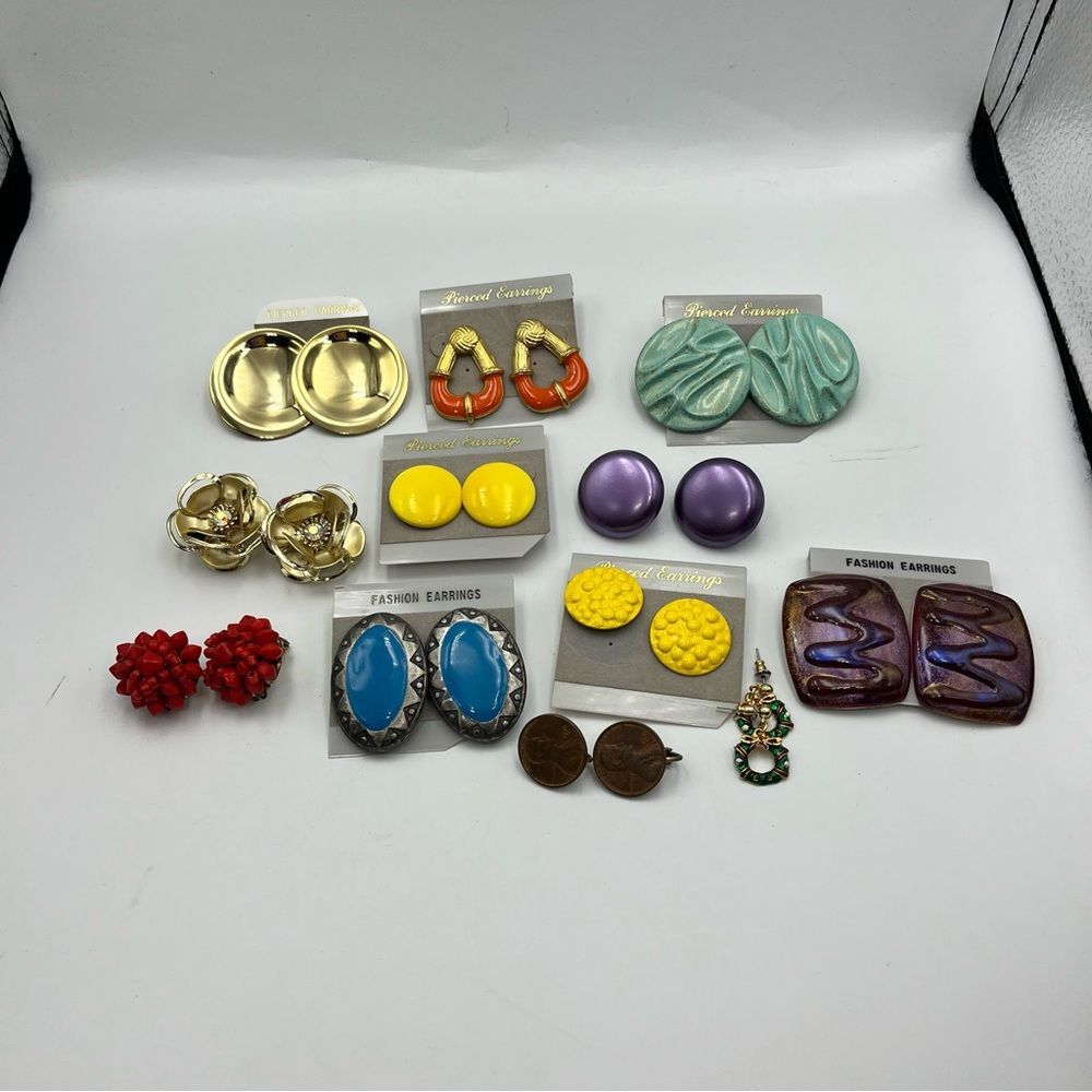 Vintage set of 12 vintage Gold and Orange Jewelry Earrings Collection